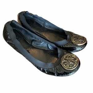 Tory Burch Ballerina Flats Black Patent Leather Enamel Logo Detail Size …